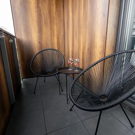 Oasis Trzy Stawy - Self Check-in Daire Katoviçe