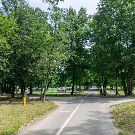 Oasis Trzy Stawy - Self Check-in * Katoviçe